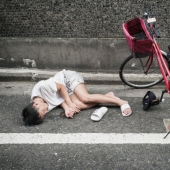 Just tired: why drunk Japanese lying on the streets don't bother anyone