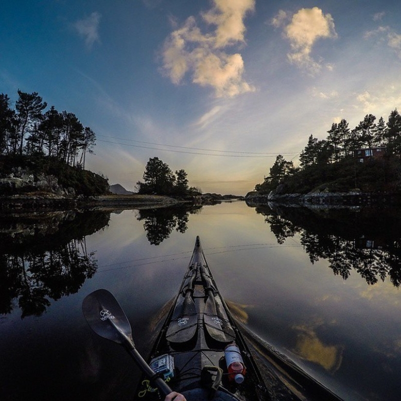 Kayaker takes stunning photos of Norwegian fjords