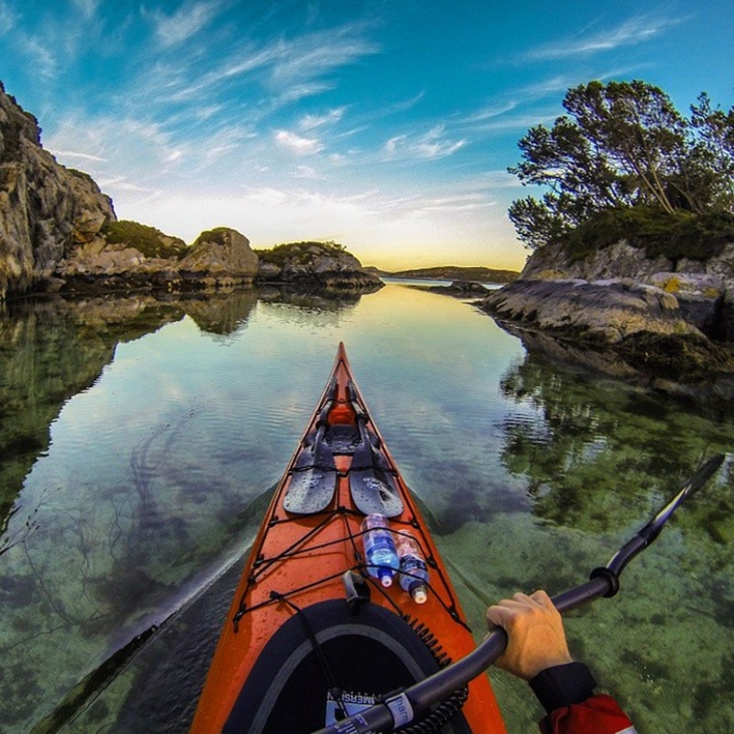 Kayaker takes stunning photos of Norwegian fjords