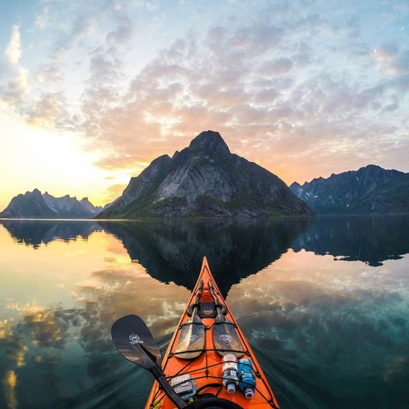 Kayaker takes stunning photos of Norwegian fjords