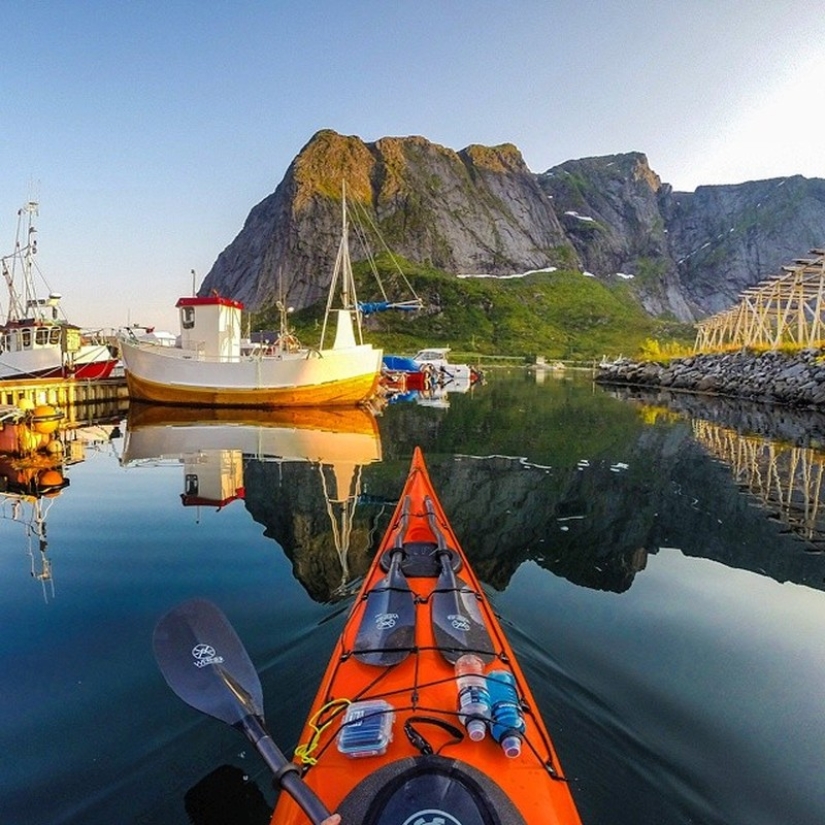 Kayaker takes stunning photos of Norwegian fjords