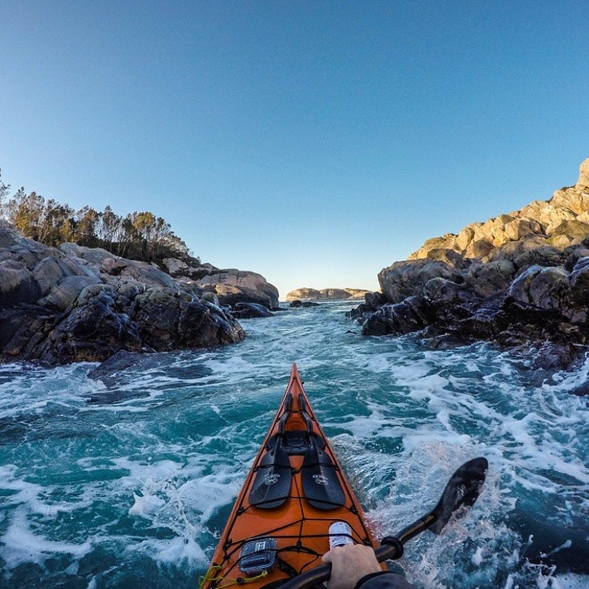 Kayaker takes stunning photos of Norwegian fjords