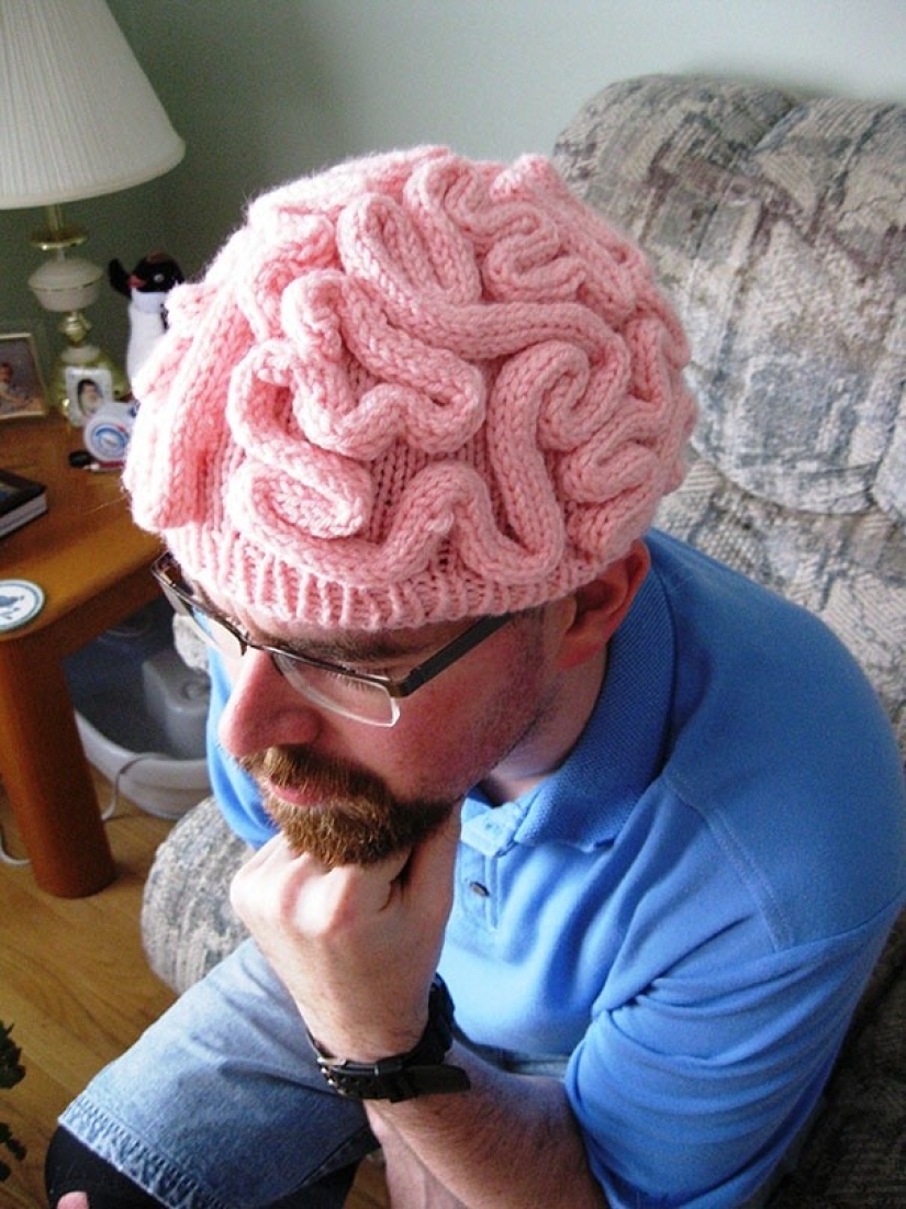 Knitted hats level 80