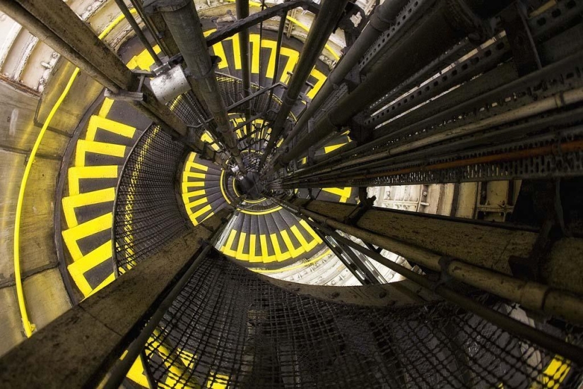 La belleza vertiginosa de las escaleras de caracol