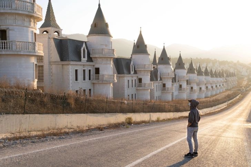 La ciudad de los castillos fantasma Burj Al Babas