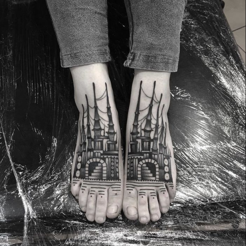 La ciudad sobre la suela: increíbles tatuajes arquitectónicos