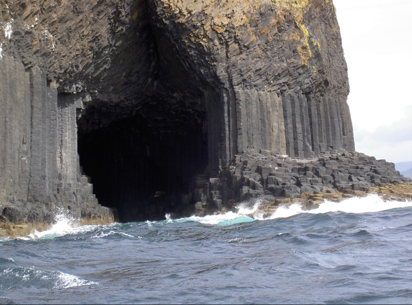 La cueva Cantora de Fingal