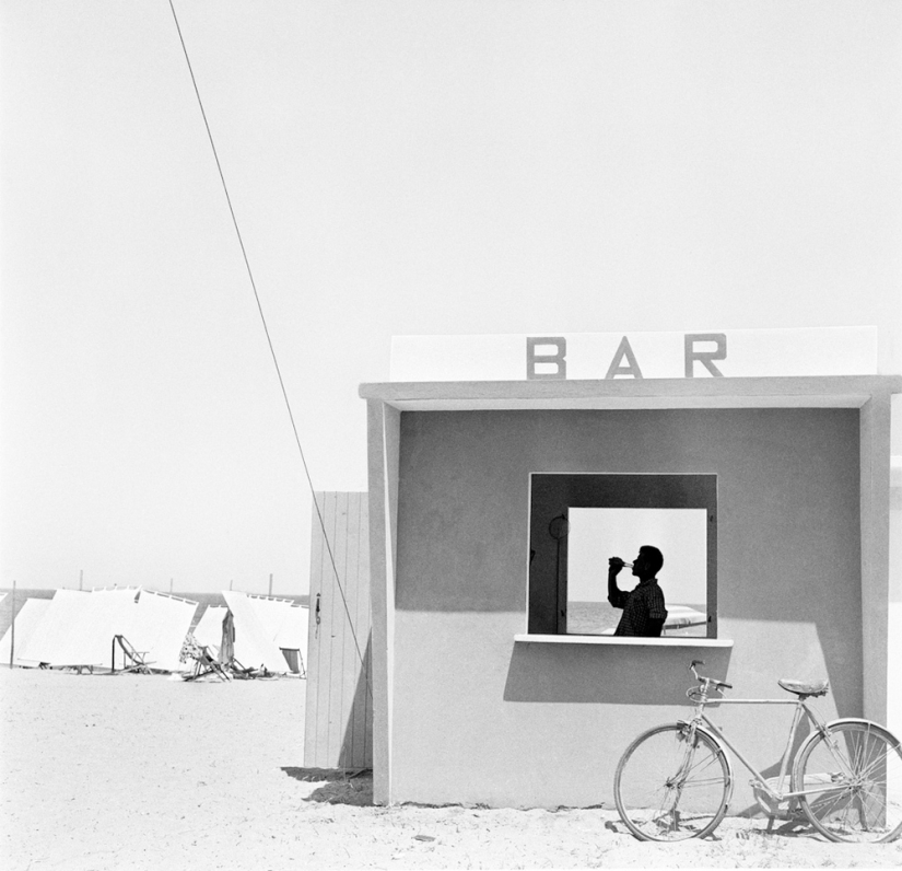 La esquiva Dolce Vita: Italia en el clásico fotográfico por Gianni Berengo Gardina