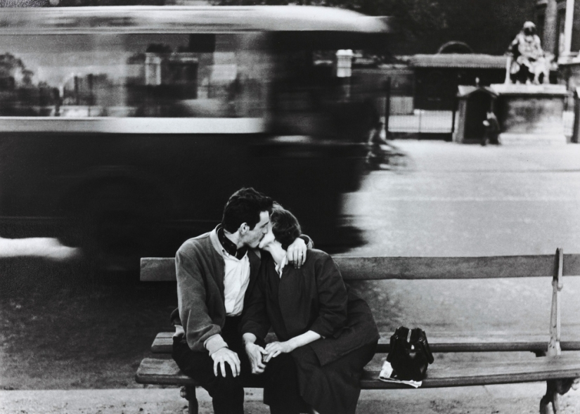 La esquiva Dolce Vita: Italia en el clásico fotográfico por Gianni Berengo Gardina