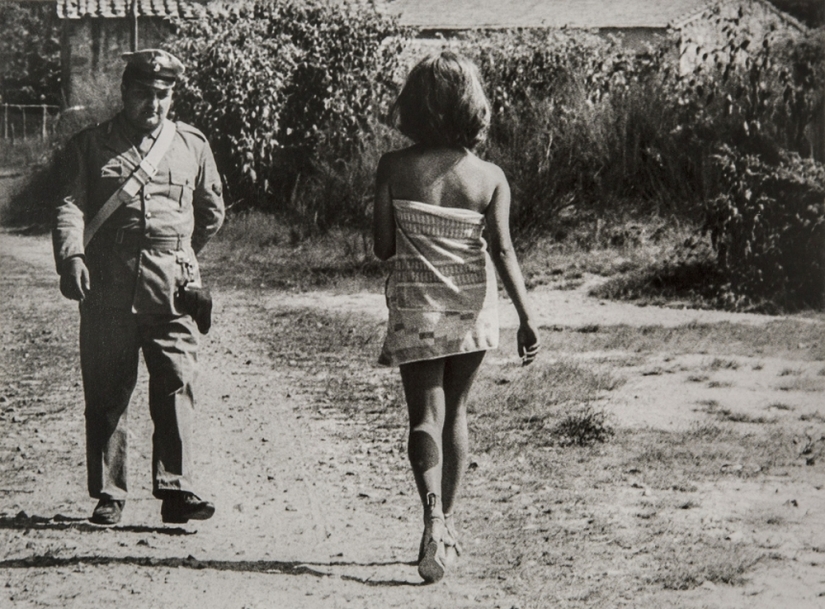 La esquiva Dolce Vita: Italia en el clásico fotográfico por Gianni Berengo Gardina