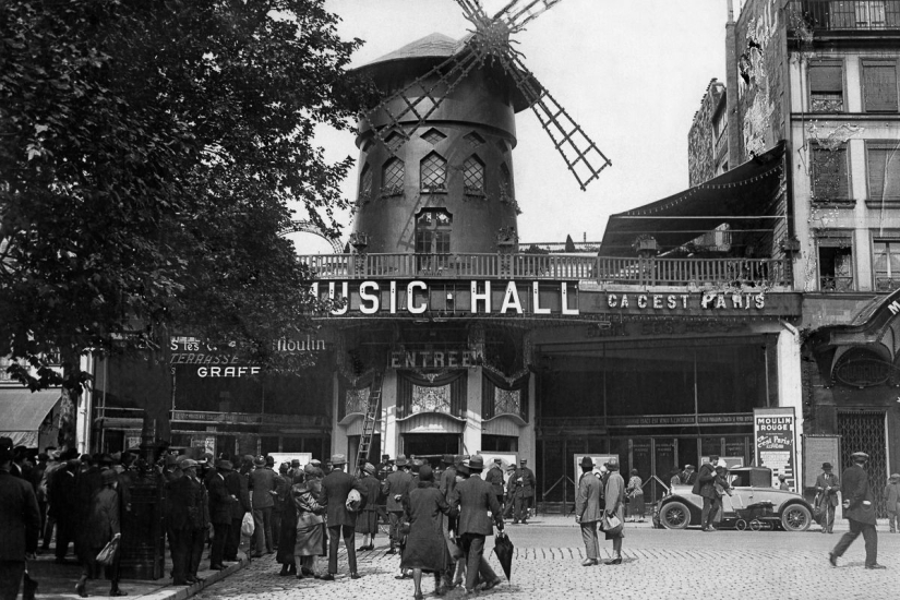 La historia centenaria del principal cabaret del mundo "Moulin Rouge" en fotos