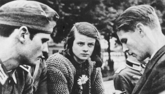 La historia de una valiente niña Sophie Scholl, ejecutada por los nazis en la guillotina