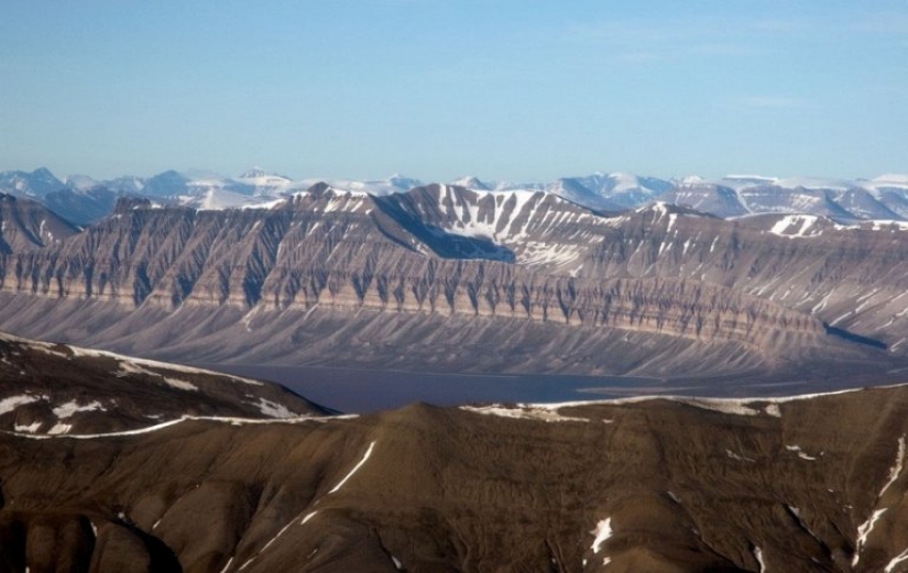 La historia del indomable explorador polar Peter Freuchen, que fue salvado de la muerte por las heces