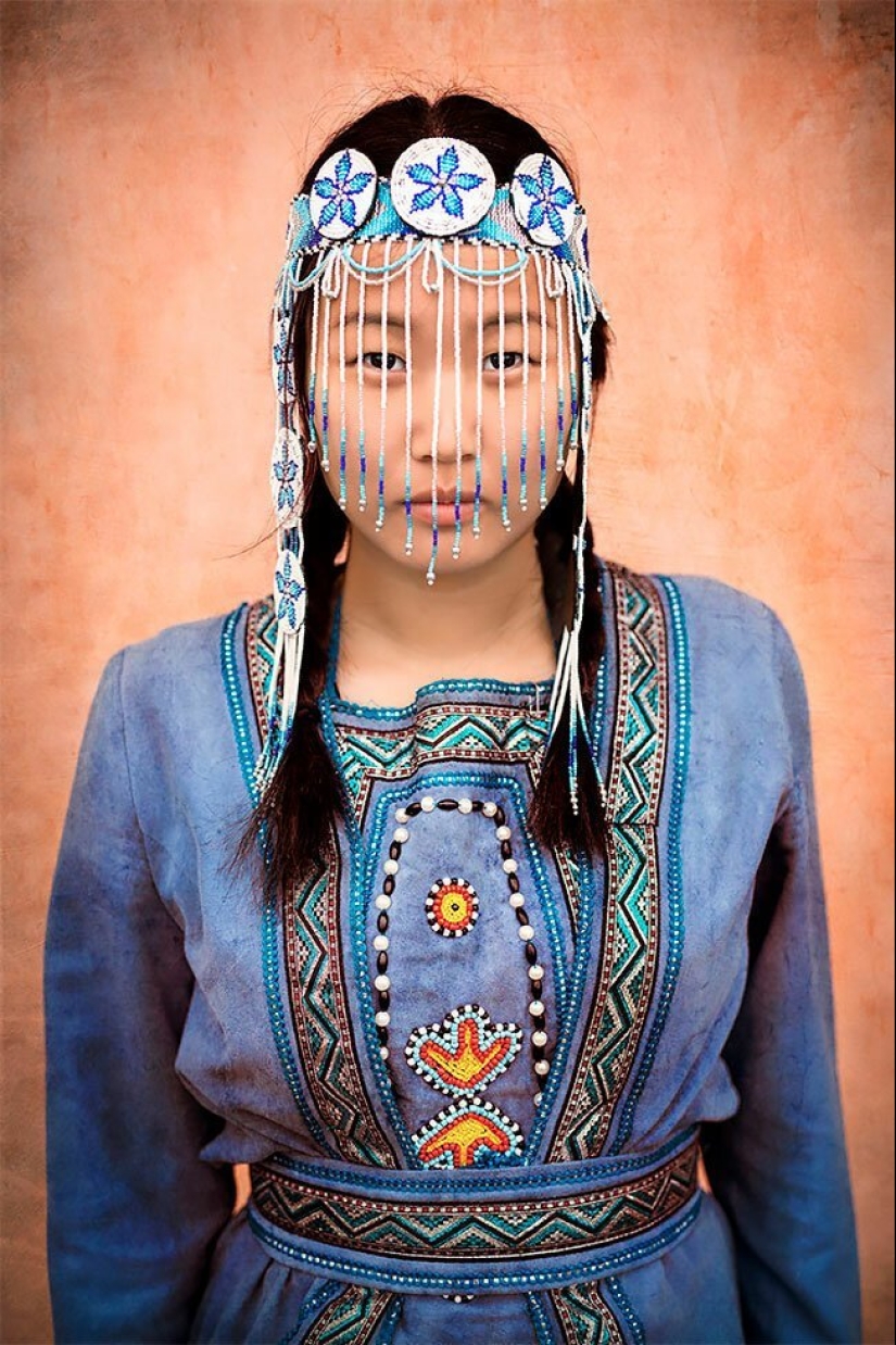 "La Siberia en los rostros": los indígenas de los pueblos Siberianos en la obra de Alejandro Khimushin