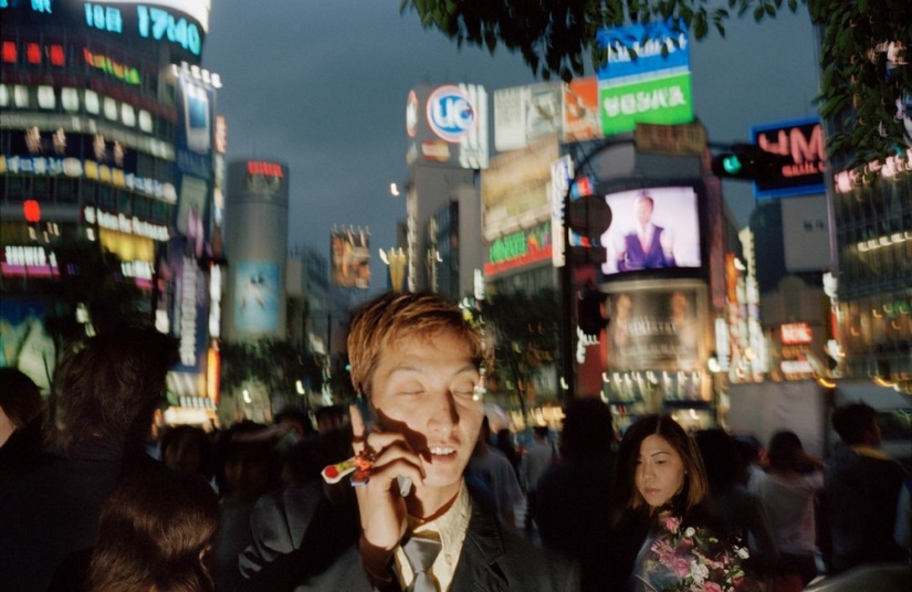 La subcultura de los años 70, la época de Margaret Thatcher y las calles de Tokio, en la fotografía social de Chris Steele-Perkins