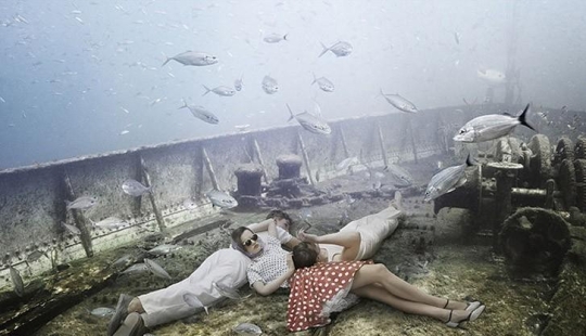 La vida en un barco hundido: el mundo submarino del fotógrafo y buceador Andreas Franke