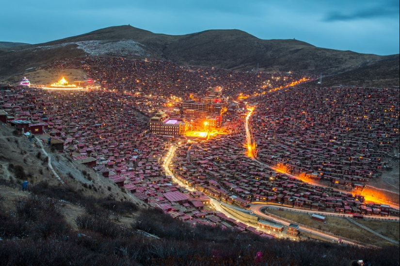 Larung Gar: 40.000 budistas a gran altura