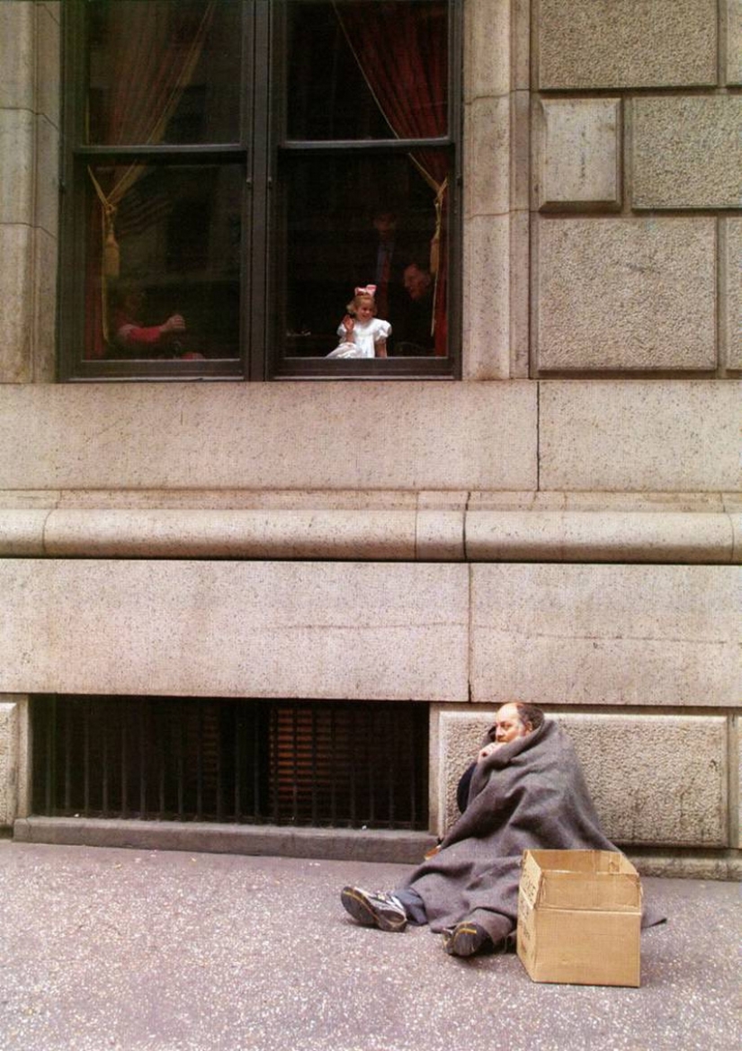 Las 30 obras más llamativas de la leyenda de la fotografía callejera Joel Meyerowitz