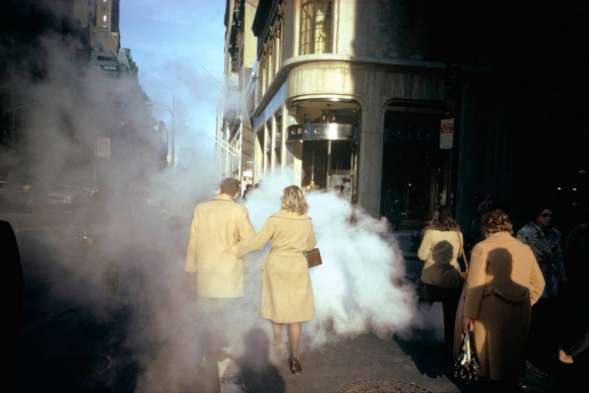 Las 30 obras más llamativas de la leyenda de la fotografía callejera Joel Meyerowitz