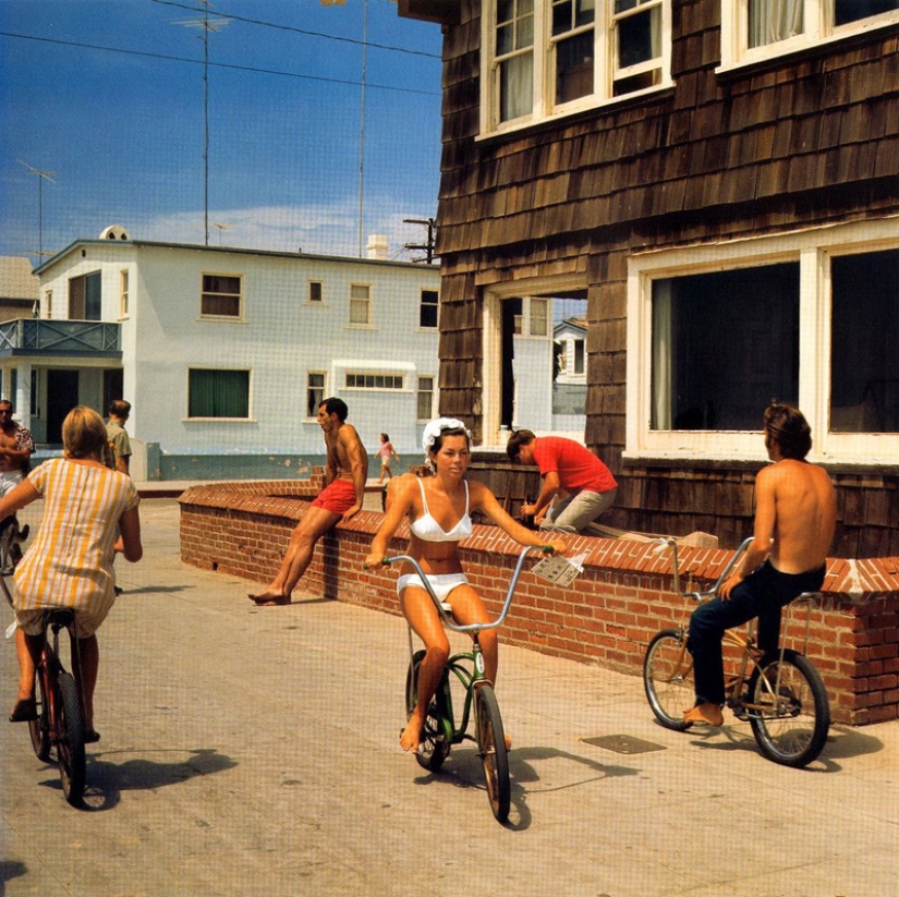 Leroy Grannis, fotógrafo icónico de la cultura del surf de California