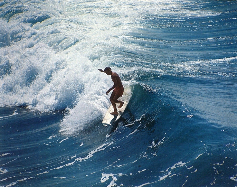 Leroy Grannis, fotógrafo icónico de la cultura del surf de California