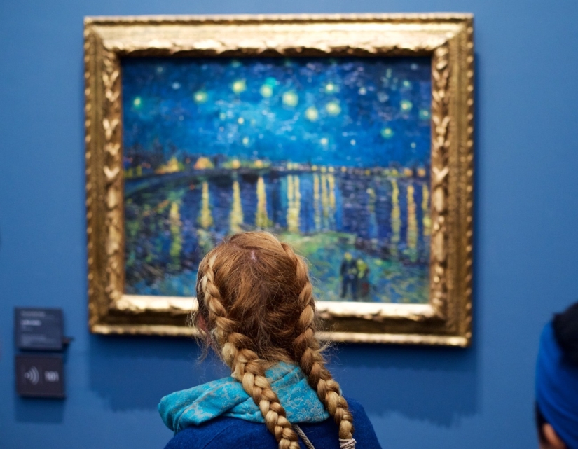 Life repeats art: an Austrian takes photos of museum visitors who "coincided" with the paintings