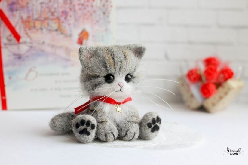 Lindos gatitos hechos de fieltro de la costurera Elizabeth Delektorskaya