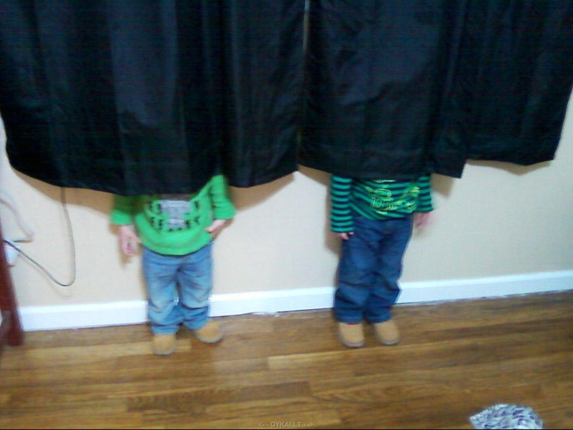 Little champions of the game of hide and seek