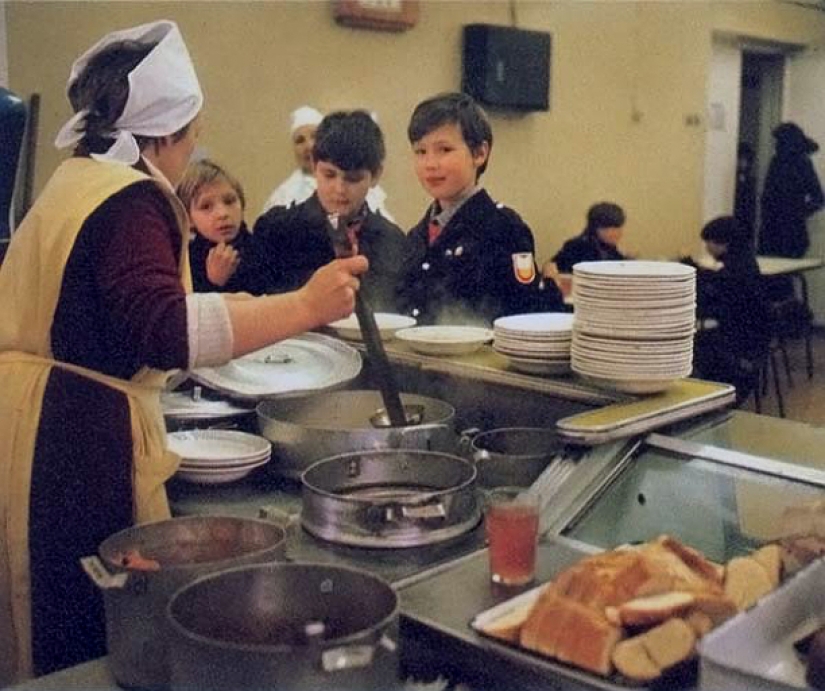 Lo que para alimentar a los niños en la unión Soviética instituciones