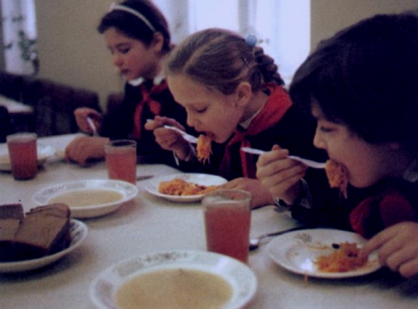 Lo que para alimentar a los niños en la unión Soviética instituciones