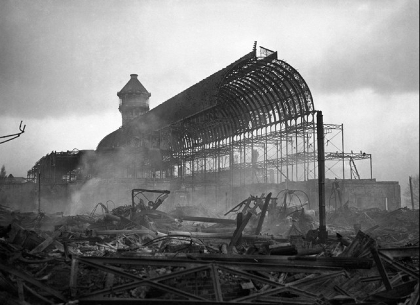 London's Crystal Palace is a fantastic structure that has stood for 85 years instead of a year