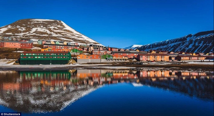 Longyearbyen: la ciudad más Septentrional de la Tierra, que por ley no se permite a morir