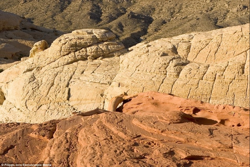 Look for a woman: nude models blend in with the landscape