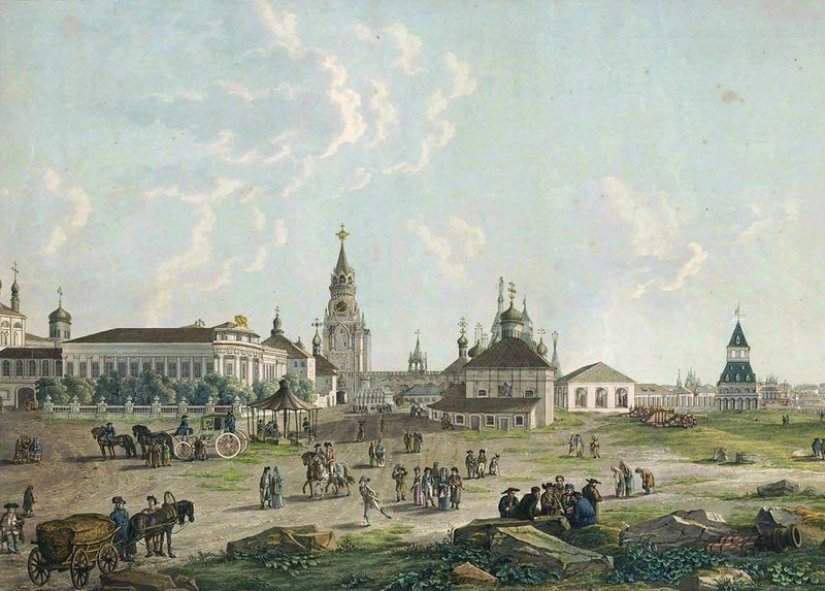 Looked like the Moscow of the late XVIII century before the great fire of 1812