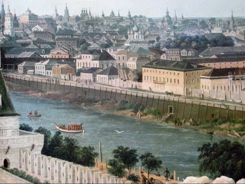 Looked like the Moscow of the late XVIII century before the great fire of 1812