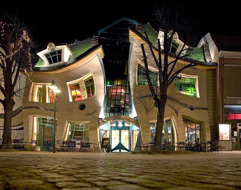 Looks like the crooked house in Sopot, Poland