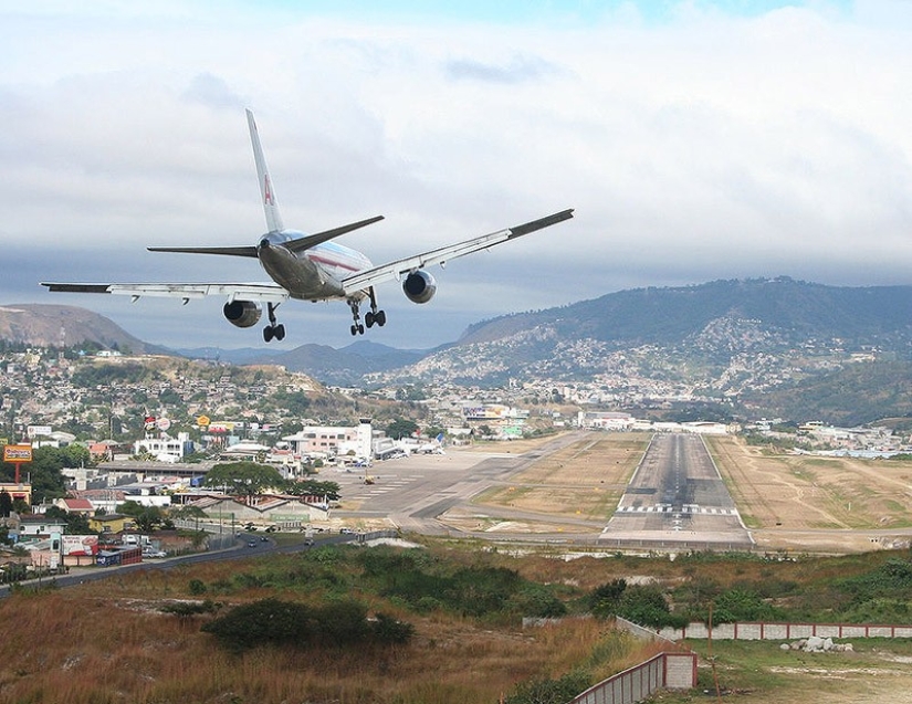 Los 25 peores aeropuertos de todo el mundo