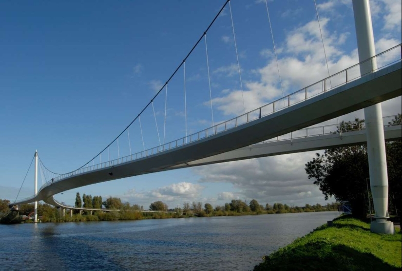 Los más bellos puentes peatonales en el mundo