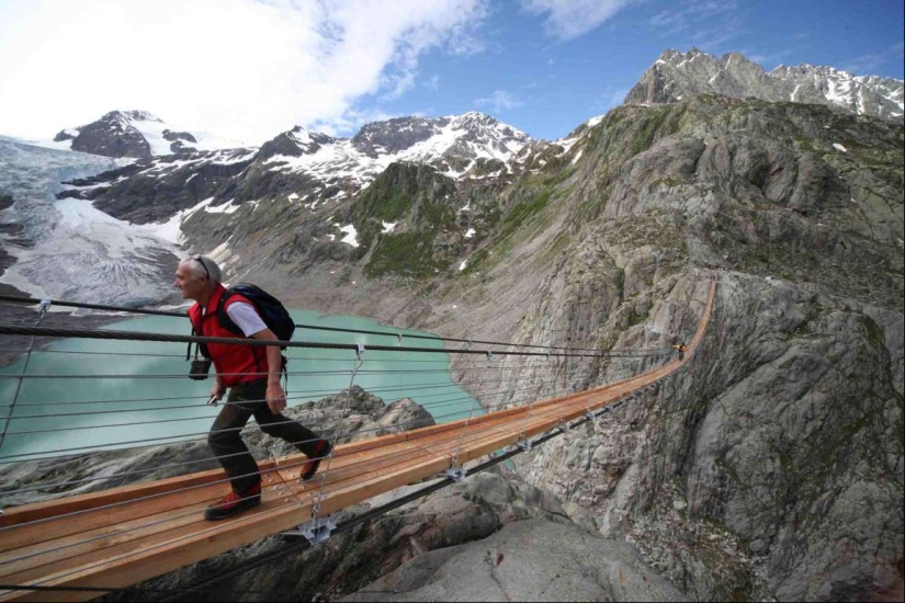 Los más bellos puentes peatonales en el mundo