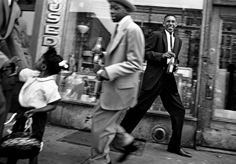 Love and Hate: Expressive photos of the great William Klein