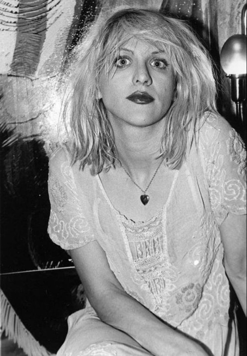 LSD a los 6, striptease y teología: cómo era la juventud de Courtney Love, la escandalosa musa de Kurt Cobain