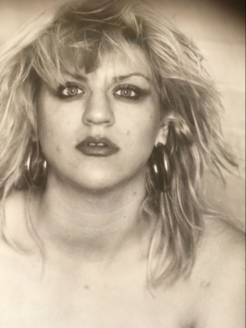 LSD a los 6, striptease y teología: cómo era la juventud de Courtney Love, la escandalosa musa de Kurt Cobain