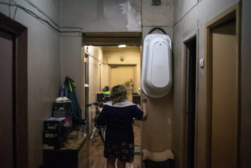 Lunch and shower according to the schedule: how they lived in Soviet communal apartments