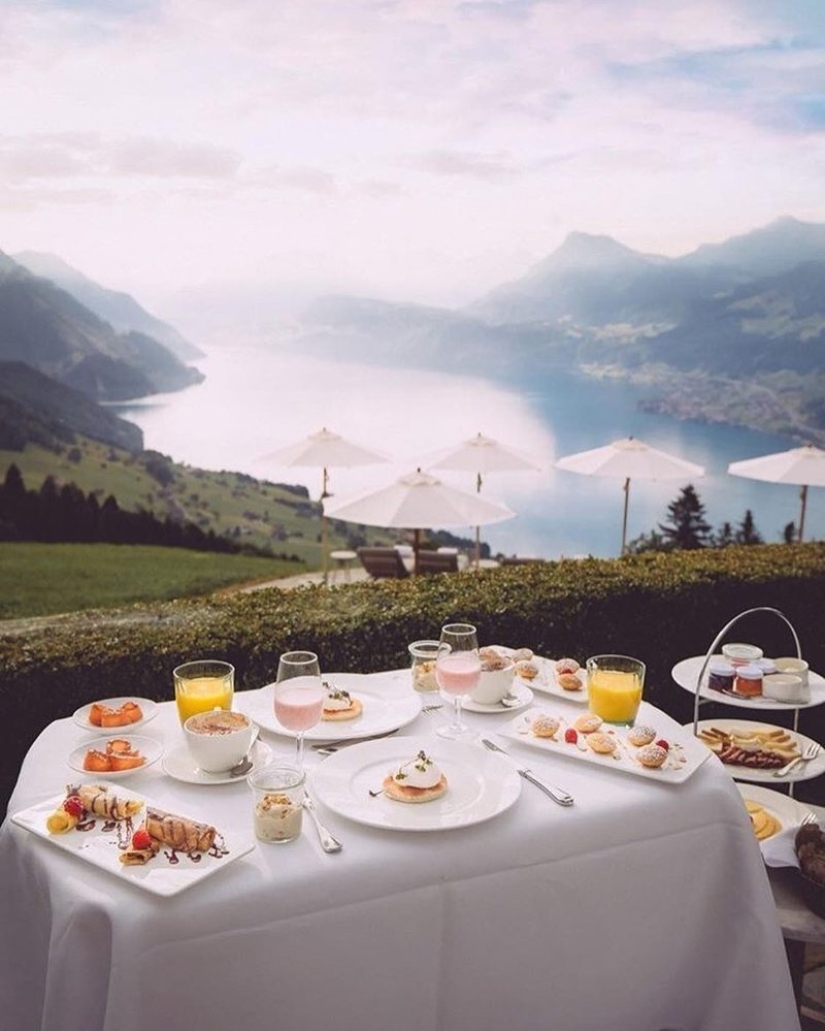 Luxurious breakfasts from around the world