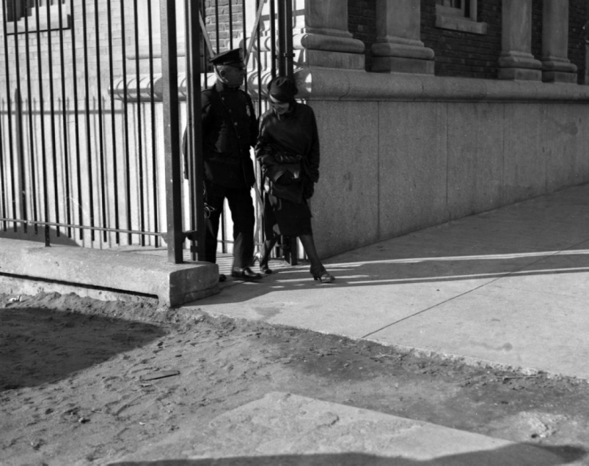 Madrina: 25 fotos raras de mujeres del mundo gángster