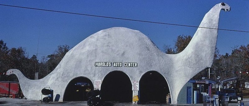 Marketing level 80: the photographer spent 40 years in search of roadside establishments with unique design