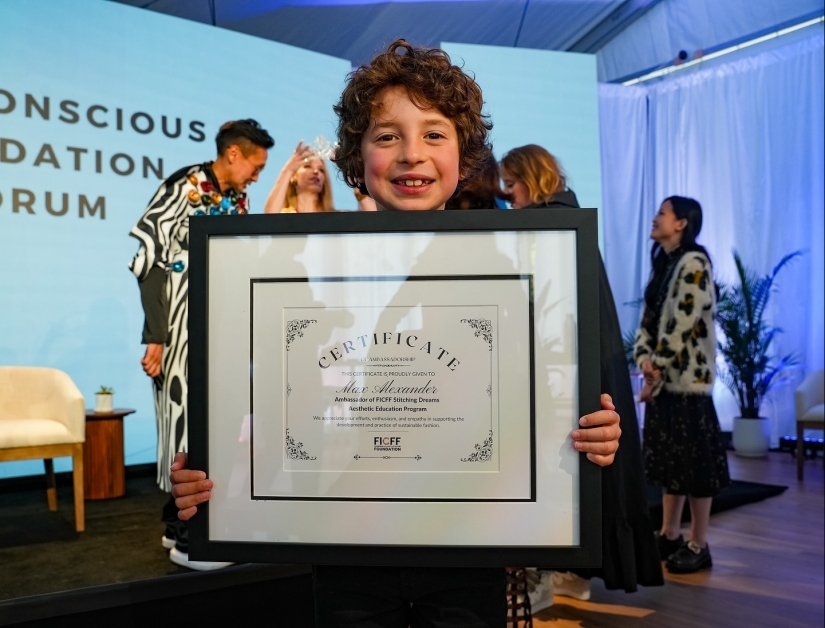 Max Alexander, un genio de la moda de 8 años, sorprende al mundo con sus hermosos diseños