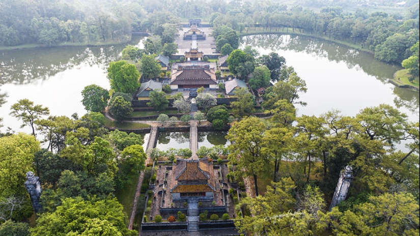 Mis fotografías aéreas que muestran tumbas en Vietnam de la época de la dinastía Nguyen