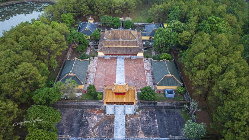 Mis fotografías aéreas que muestran tumbas en Vietnam de la época de la dinastía Nguyen