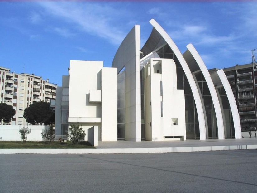 Modern temple architecture